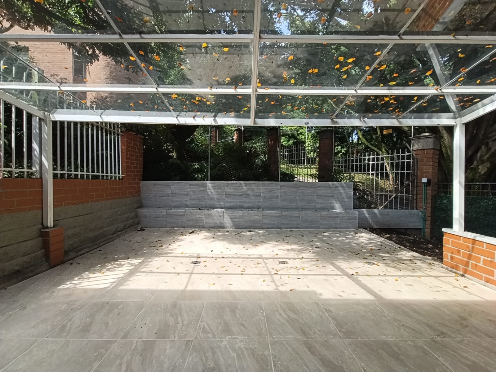 Casa en arriendo en El Poblado, Medellín · foto 4 de 20
