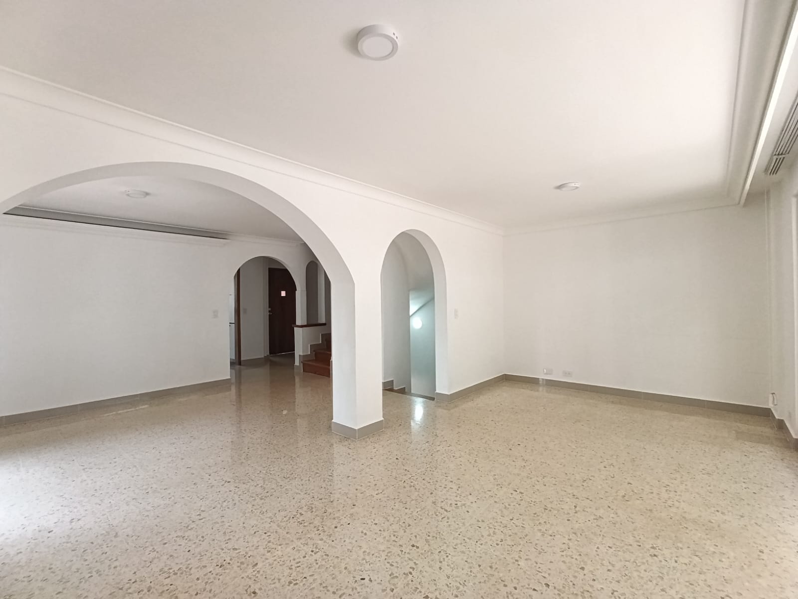 Casa en arriendo en El Poblado, Medellín · foto 5 de 20