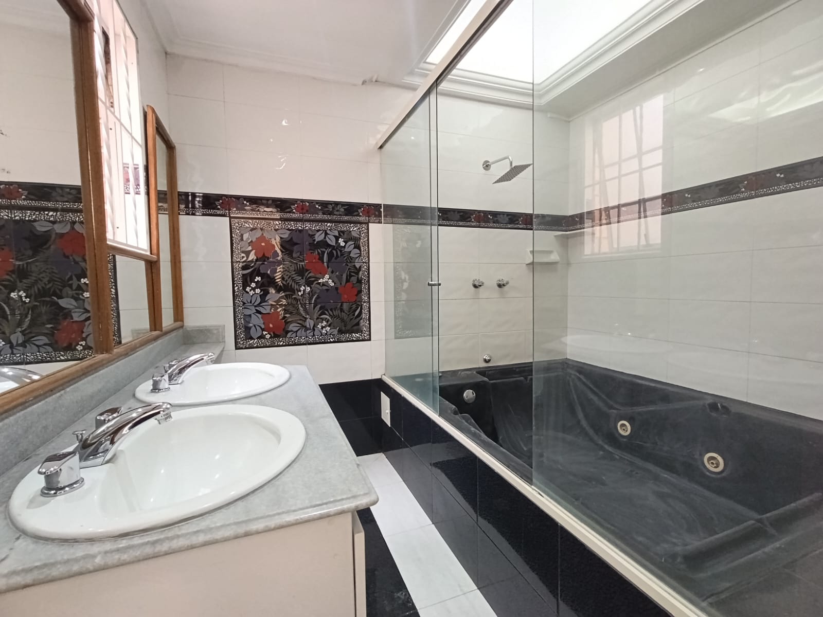 Casa en arriendo en El Poblado, Medellín · foto 12 de 20