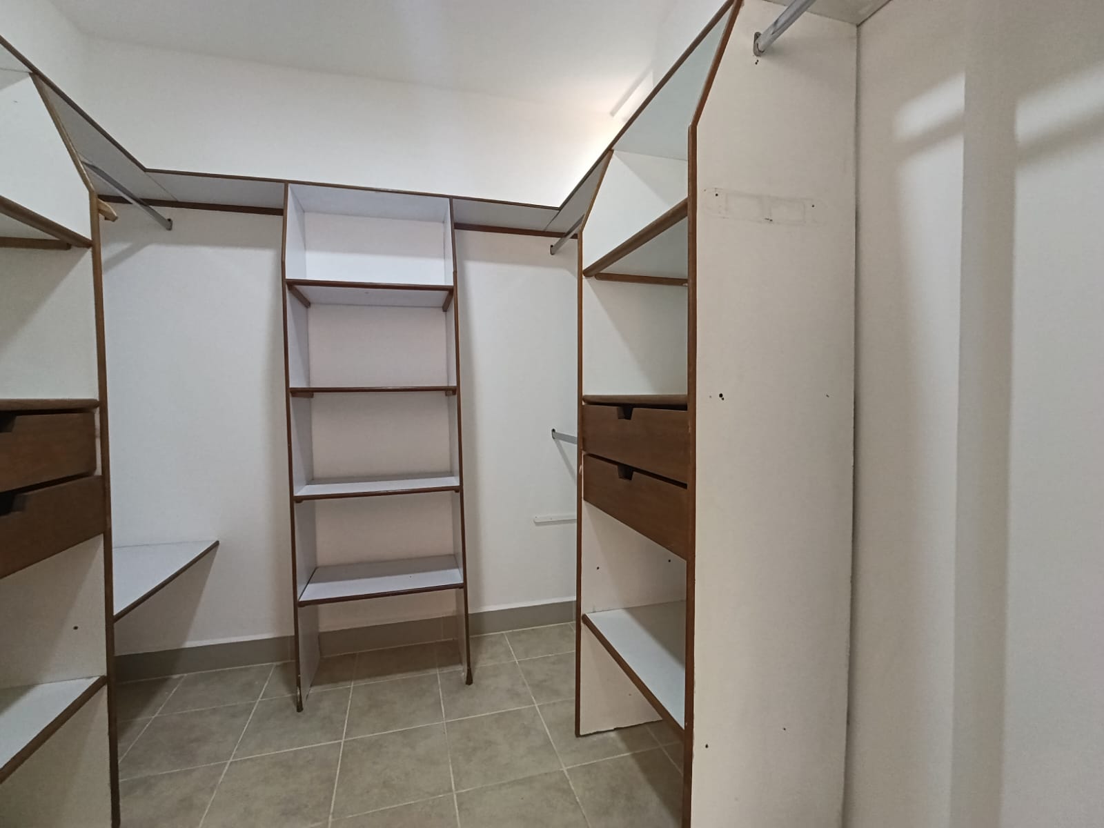 Casa en arriendo en El Poblado, Medellín · foto 13 de 20