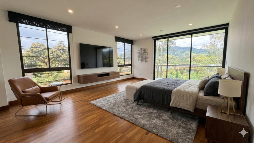 Casa de 4 alcobas en venta en So�Adora, El Carmen de Viboral, 363 m² · foto 3 de 13
