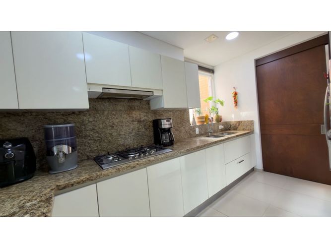 Apartamento de 3 alcobas en venta en Pance, Cali, 300 m² · foto 13 de 22