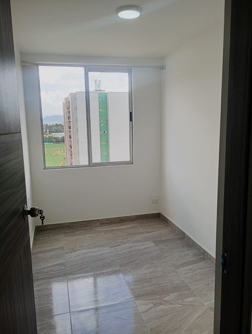 Apartamento de 3 alcobas en arriendo en Potrero Grande, Madrid, 58 m² · foto 9 de 17