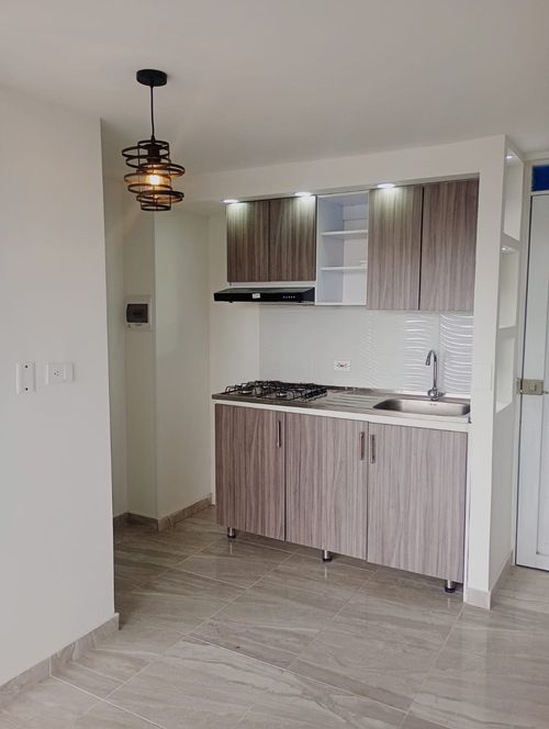 Apartamento de 3 alcobas en arriendo en Potrero Grande, Madrid, 58 m² · foto 5 de 17