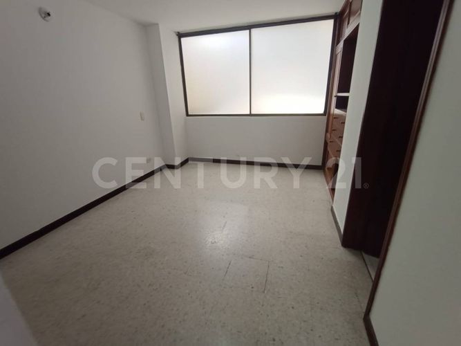 Apartamento de 1 alcoba en venta en San Fernando Viejo, Cali, 40 m² · foto 12 de 18