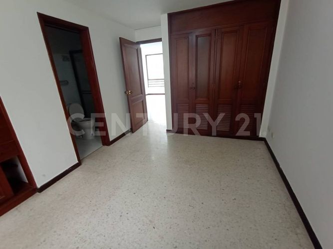 Apartamento de 1 alcoba en venta en San Fernando Viejo, Cali, 40 m² · foto 13 de 18