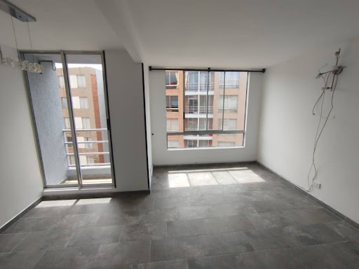 Apartamento en venta en Villas De Granada, Bogotá · foto 4 de 18