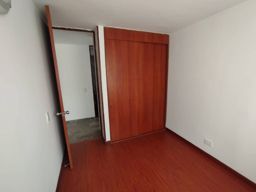 Apartamento en venta en Villas De Granada, Bogotá · foto 12 de 18