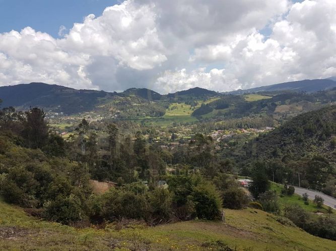 Lote en venta en El Salitre, La Calera, 26600 m² · foto 3 de 8