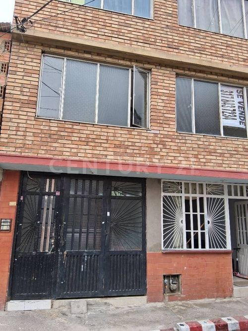Casa en venta en El Virrey, Bogotá · foto 2 de 24