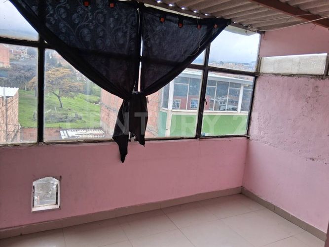 Casa en venta en El Virrey, Bogotá · foto 7 de 24