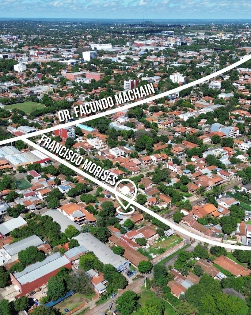 En venta amplio terreno con 17M de frente ideal para construcción de duplex - Barrio Villa Aurelia - Asunción — foto 2