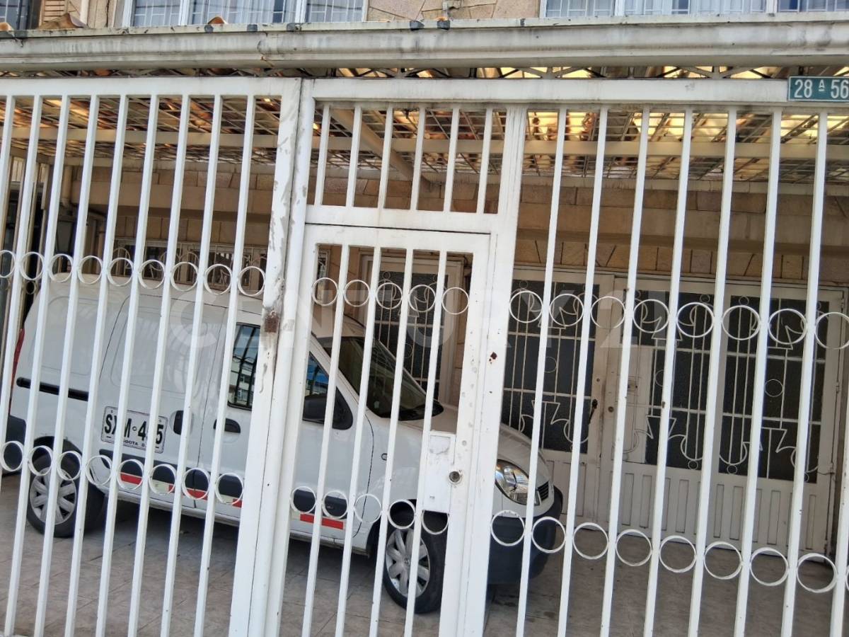 Casa en venta en Santa Isabel Sur, Bogotá · foto 3 de 14