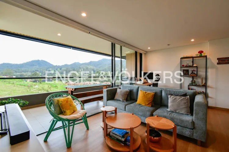 Apartamento de 2 alcobas en venta en Santa Elena, El Retiro, 76 m² · foto 3 de 9