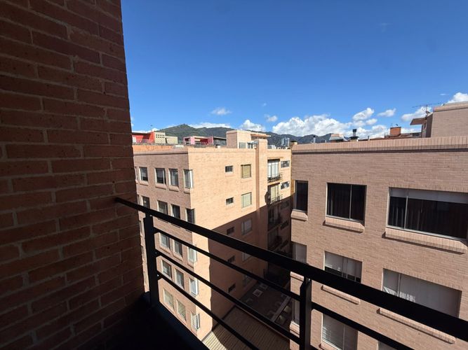 Apartamento en venta en Navarra, Bogotá · foto 2 de 20