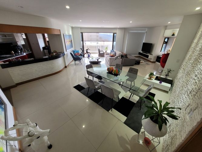 Apartamento de 4 alcobas en venta en Cabecera Del Llano, Bucaramanga, 264 m² · foto 12 de 24