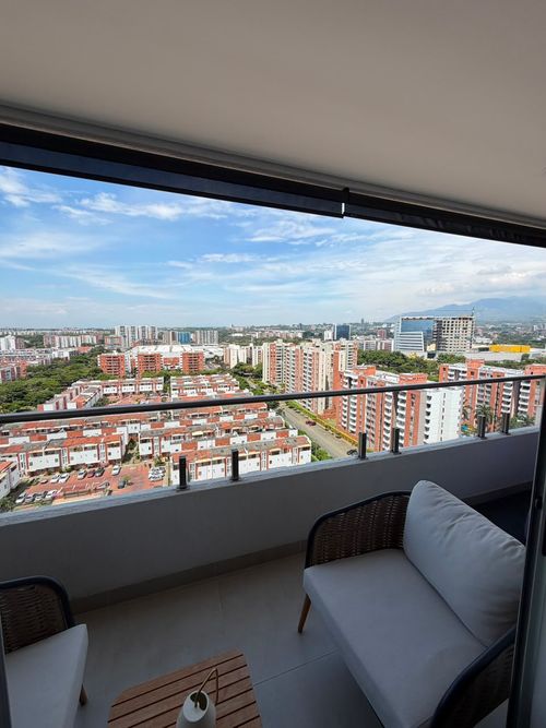 Apartamento de 3 alcobas en venta en Valle Del Lili, Cali, 122 m² · foto 2 de 20