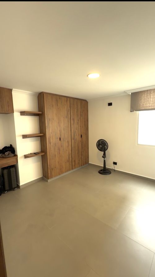 Apartamento de 3 alcobas en venta en Bellavista, Cali, 139 m² · foto 4 de 20
