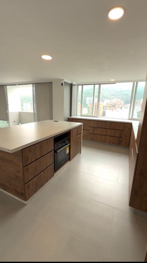 Apartamento de 3 alcobas en venta en Bellavista, Cali, 139 m² · foto 12 de 20