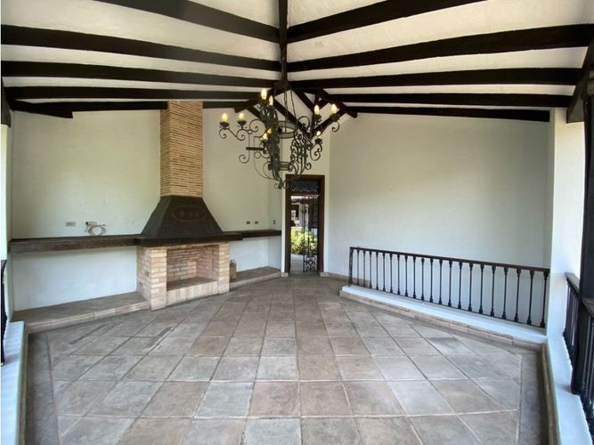 Casa de 4 alcobas en venta en Arroyohondo, Cali, 1600 m² · foto 14 de 24