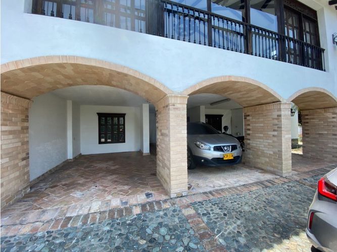 Casa de 4 alcobas en venta en Arroyohondo, Cali, 1600 m² · foto 16 de 24