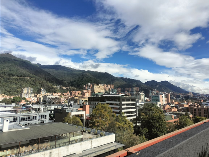 Apartaestudio en venta en Chicó Navarra, Bogotá, 24 m² · foto 19 de 20