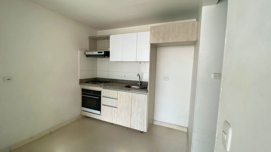 Apartamento de 3 alcobas en venta en Altos De Chanito, Girón, 61 m² · foto 7 de 16
