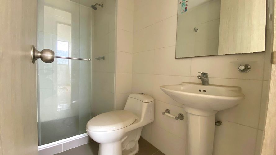 Apartamento de 3 alcobas en venta en Altos De Chanito, Girón, 61 m² · foto 8 de 16