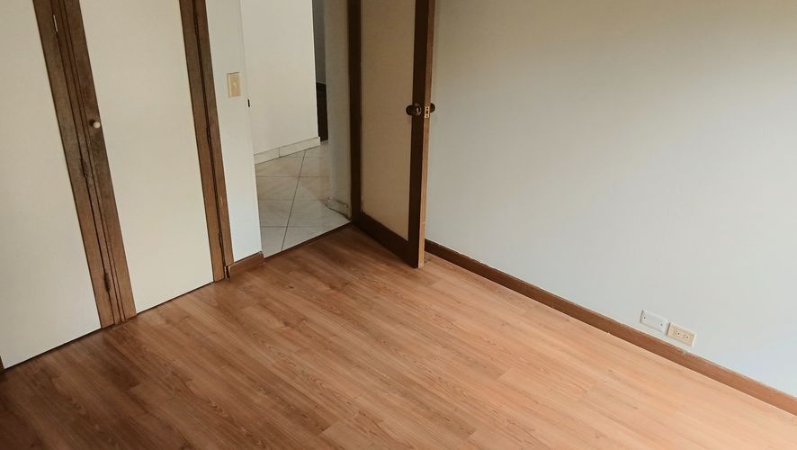 Apartamento de 2 alcobas en venta en Verbenal San Antonio, Bogotá, 54 m² · foto 11 de 18