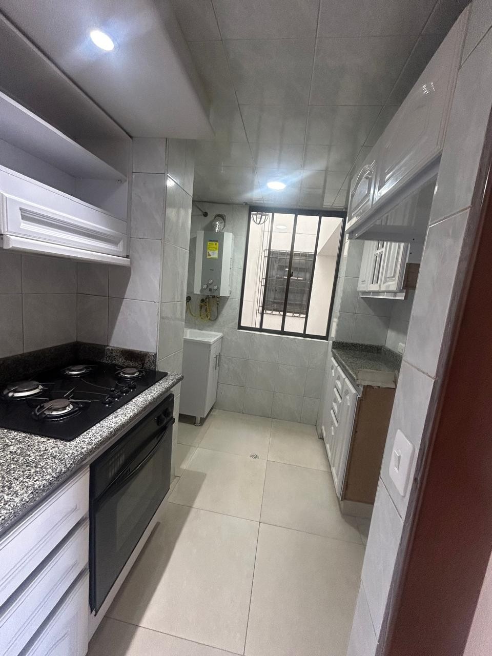 Apartamento en venta en Cedritos, Bogotá · foto 10 de 23