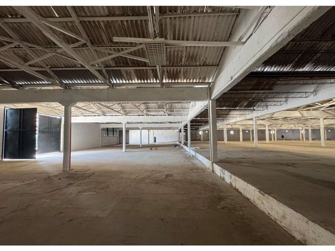 Bodega en arriendo en Los Naranjos, Itagüí · foto 10 de 13