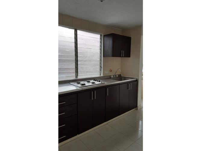 Apartamento en venta en Ciudad Los Alamos, Cali · foto 2 de 12