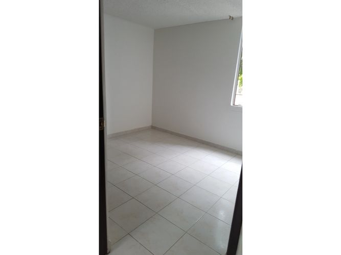 Apartamento en venta en Ciudad Los Alamos, Cali · foto 10 de 12