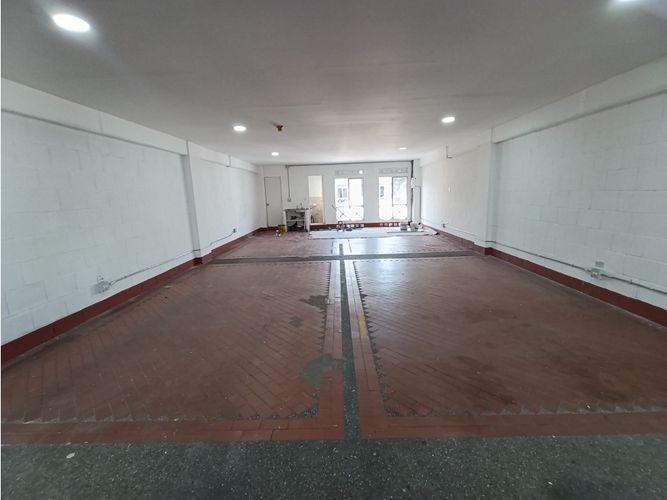 Bodega en arriendo en Cristo Rey, Medellín, 170 m² · foto 4 de 7