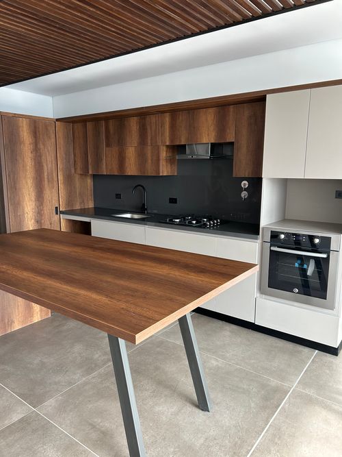 Apartamento de 2 alcobas en arriendo en Media Luna, Medellín, 94 m² · foto 6 de 20
