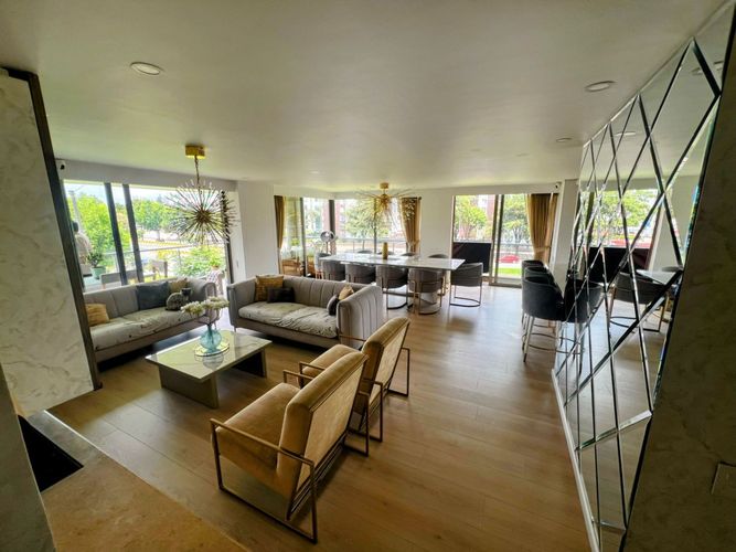 Apartamento de 4 alcobas en venta en Ciudad Salitre, Bogotá, 202 m² · foto 1 de 19