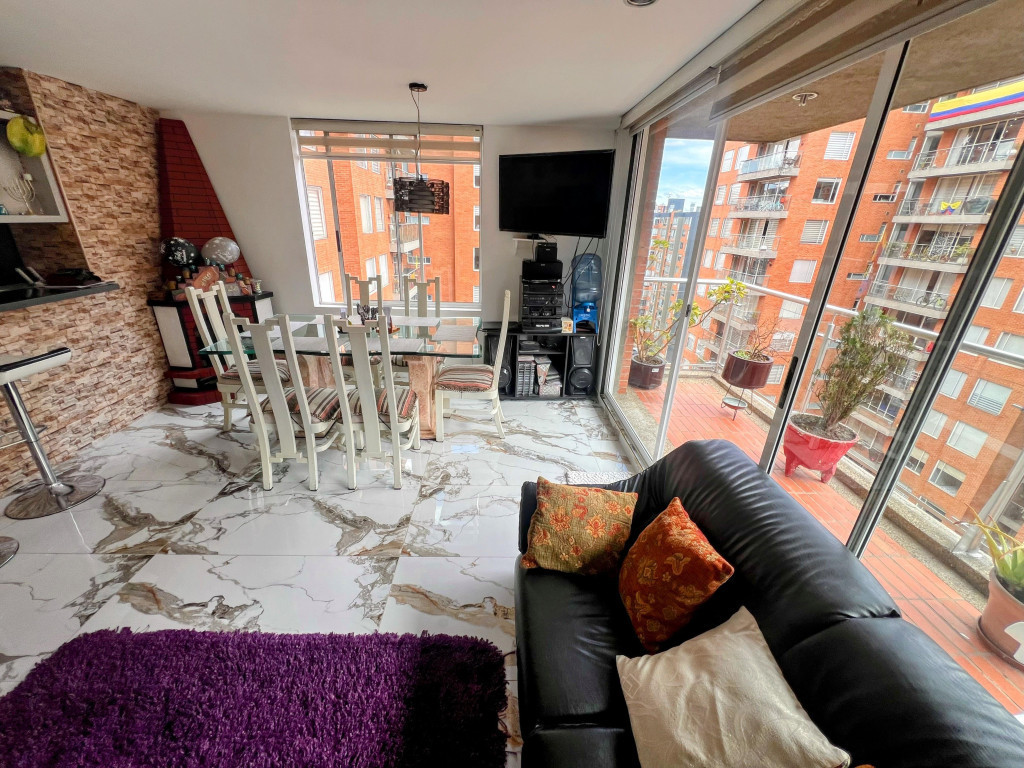 Apartamento en venta en La Felicidad, Bogotá · foto 2 de 24