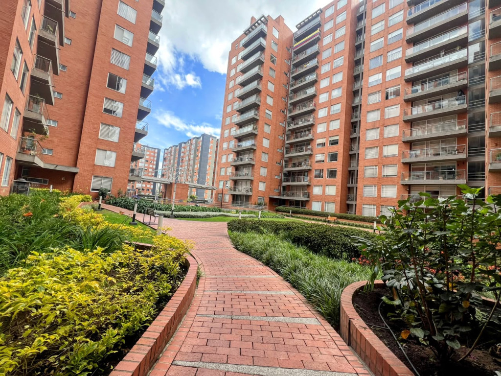 Apartamento en venta en La Felicidad, Bogotá · foto 3 de 24