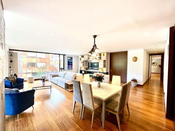 Apartamento de 3 alcobas en venta en El Virrey, Bogotá, 280 m² · foto 3 de 18