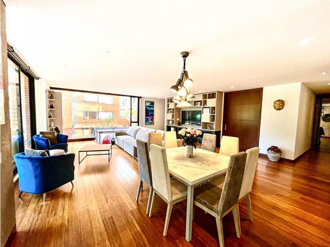 Apartamento de 3 alcobas en venta en El Virrey, Bogotá, 280 m² · foto 7 de 18