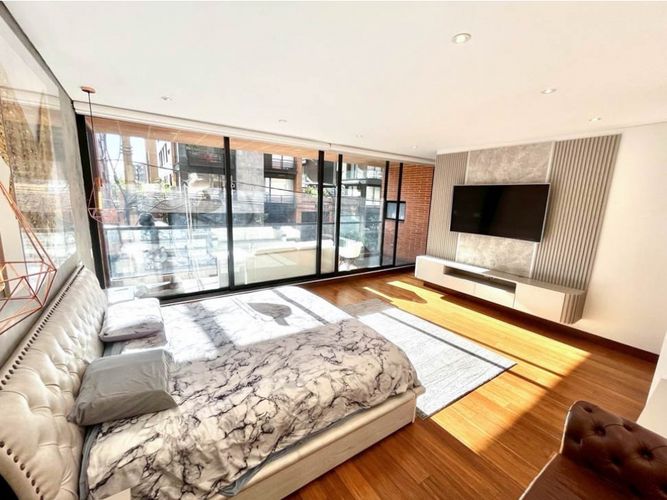 Apartamento de 3 alcobas en venta en El Virrey, Bogotá, 280 m² · foto 10 de 18