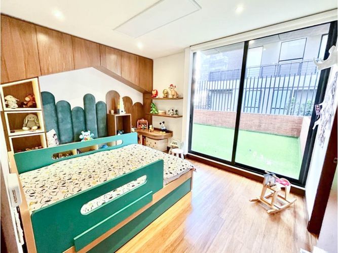 Apartamento de 3 alcobas en venta en El Virrey, Bogotá, 280 m² · foto 11 de 18