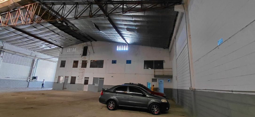 Bodega en arriendo en Villa Carolina, Barranquilla, 2259 m² · foto 3 de 14