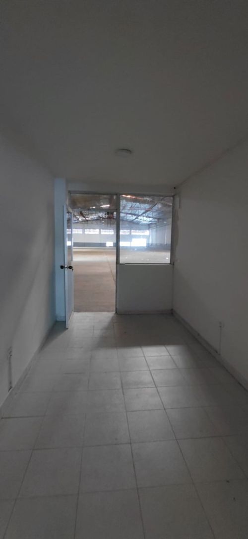 Bodega en arriendo en Villa Carolina, Barranquilla, 2259 m² · foto 14 de 14