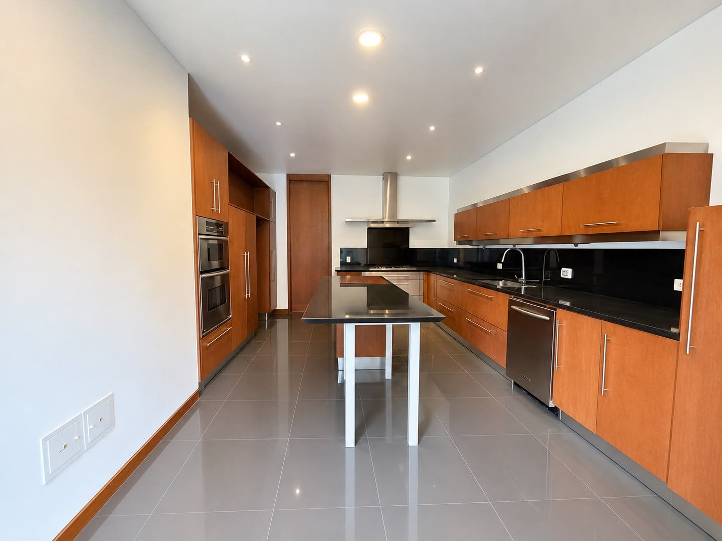 Apartamento en Arriendo en Chicó Reservado, Bogotá