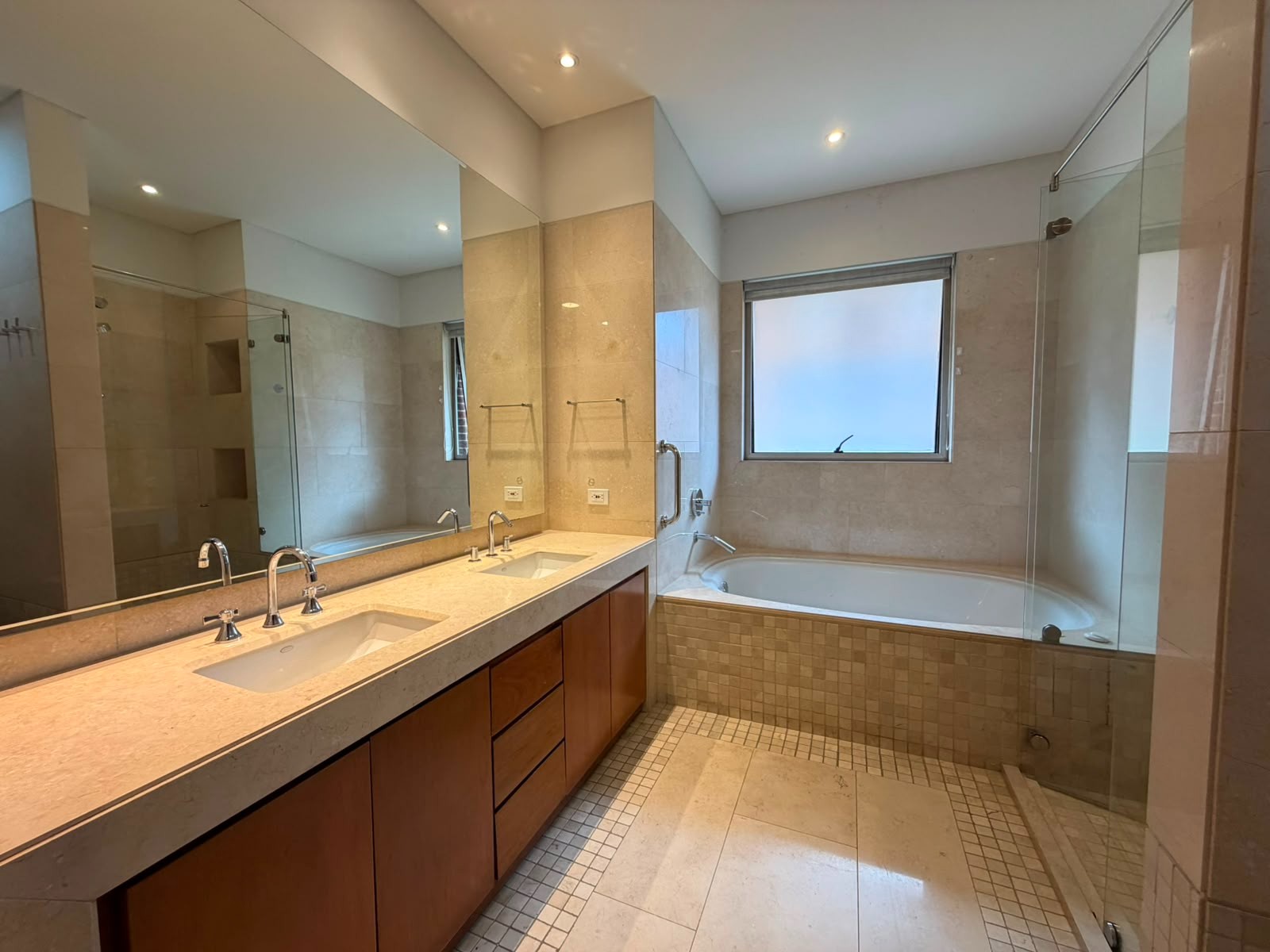 Apartamento en Arriendo en Chicó Reservado, Bogotá