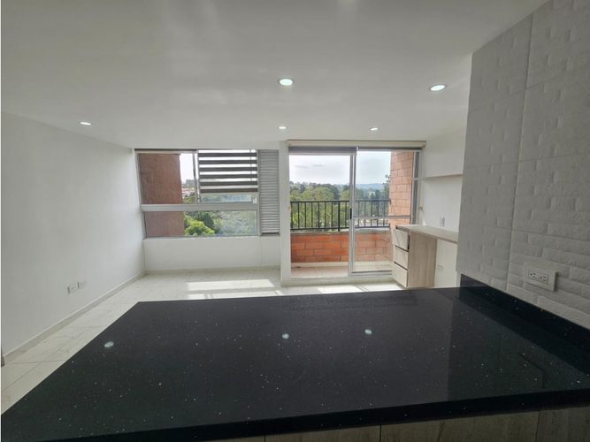 Apartamento de 2 alcobas en venta en Cuatro Esquinas, Rionegro, 51 m² · foto 7 de 24