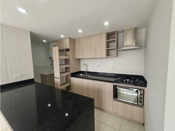 Apartamento de 2 alcobas en venta en Cuatro Esquinas, Rionegro, 51 m² · foto 23 de 24