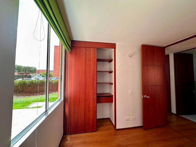 Apartamento de 3 alcobas en venta en San Nicolas, Madrid, 76 m² · foto 10 de 19