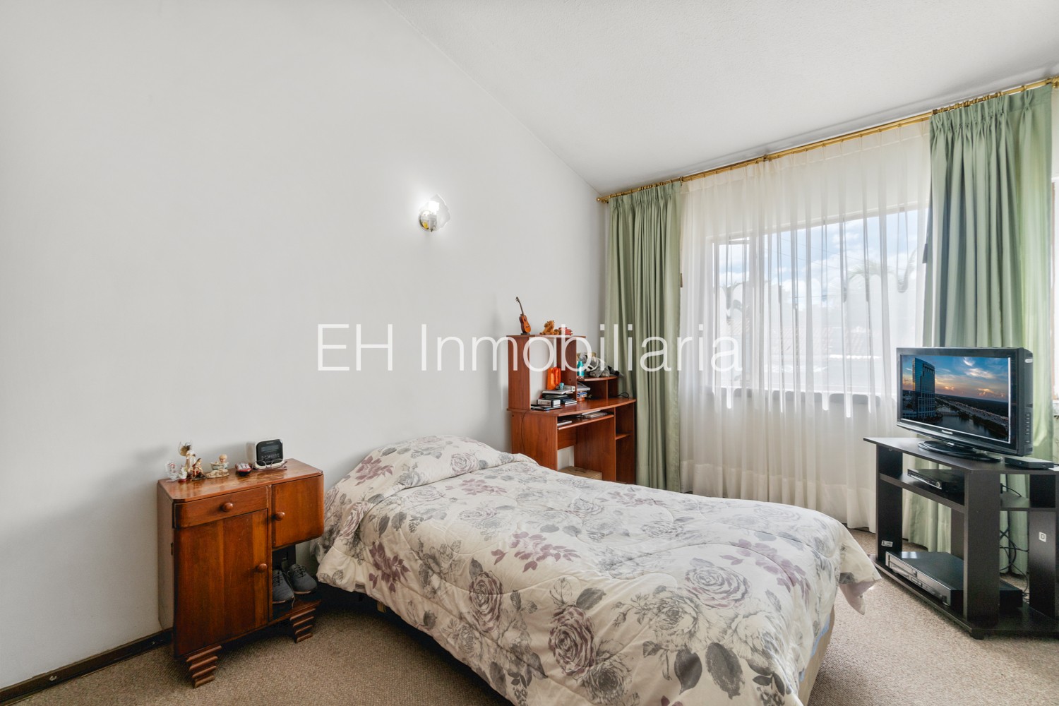 Casa en venta en Las Villas, Bogotá · foto 9 de 17